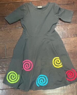 120 Hanna Andersson cute swirl dress gray green pink blue yellow size 6-7 girls
